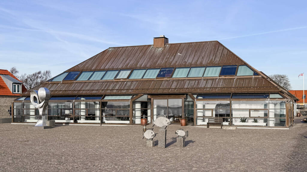 Terrasse lige ned til Limfjorden